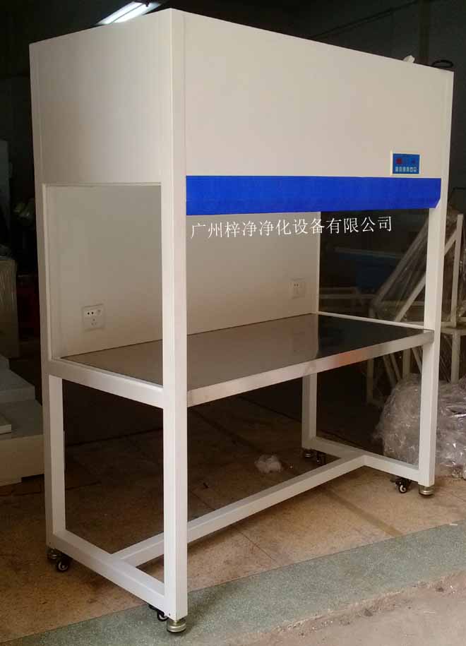 潔凈工作臺,是一種提供局部無塵、無菌工作環(huán)境的空氣凈化設(shè)備。