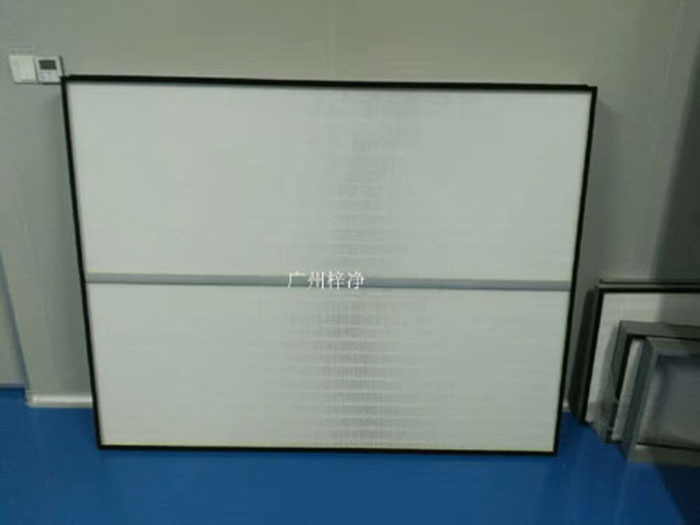 HEPA高效過濾網(wǎng)可廣泛用于光學(xué)電子、LCD液晶制造，生物醫(yī)藥、精密儀器、飲料食品，PCB印刷等行業(yè)無塵凈化車間的空調(diào)末端送風(fēng)處。